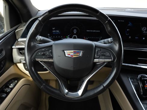 Used 2023 Cadillac Escalade Premium Luxury image 10