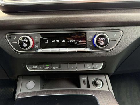 Certified 2025 Audi Q5 e Premium Plus w/ Premium Plus Package AWD/4WD image 16
