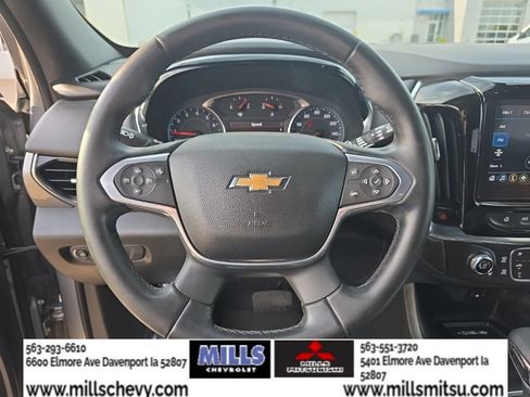 Used 2023 Chevrolet Traverse LT AWD/4WD image 10
