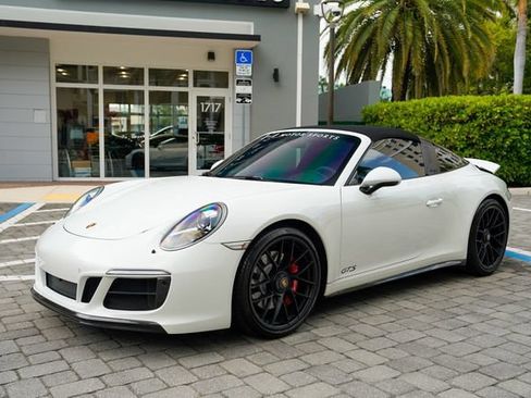 Used 2018 Porsche 911 Targa 4 GTS AWD/4WD image 53