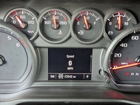 Used 2023 Chevrolet Silverado 1500 Custom AWD/4WD image 11