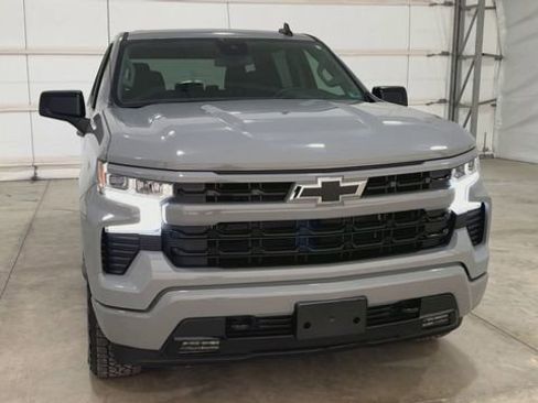 Used 2025 Chevrolet Silverado 1500 RST image 3