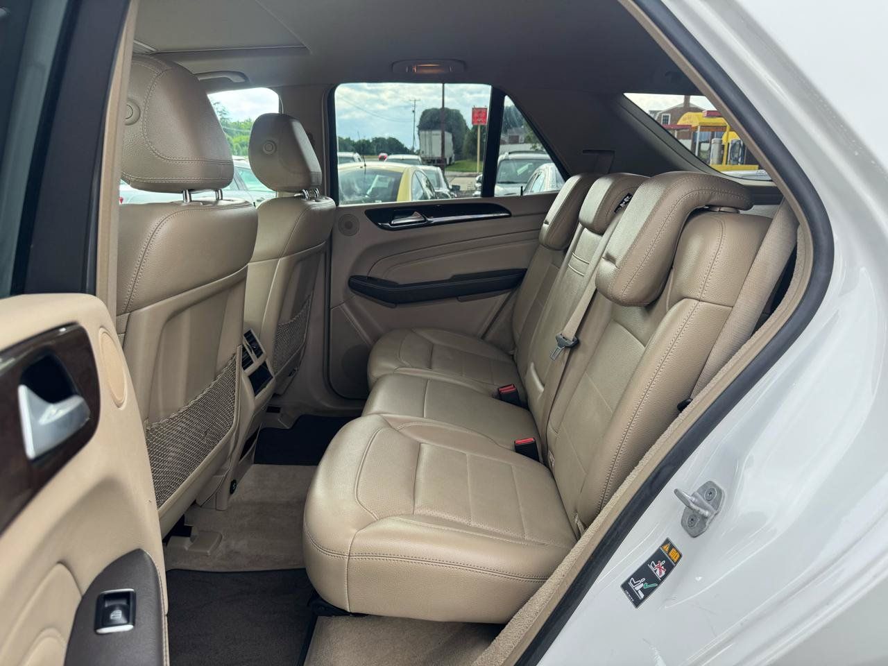 Used 2014 Mercedes-Benz ML 350 4MATIC w/ Premium 1 Package image 12