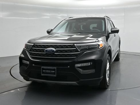 Certified 2023 Ford Explorer XLT w/ Equipment Group 202A RWD image 56