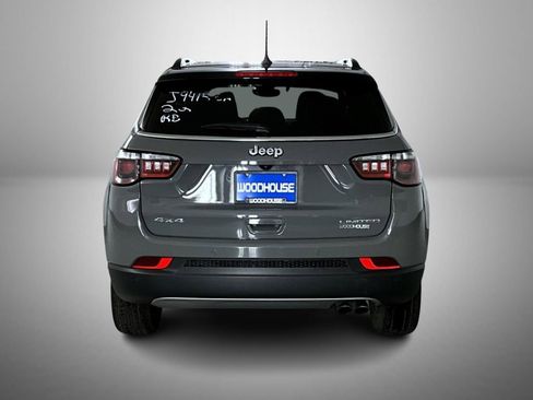 Used 2022 Jeep Compass Limited image 6