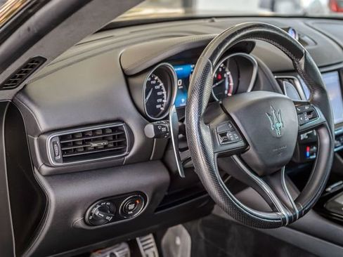 Used 2017 Maserati Levante LEVANTE - NAV - MOONROOF - BAC image 27