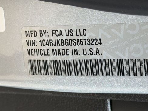 Certified 2025 Jeep Grand Cherokee L Limited w/ Luxury Tech Group II AWD/4WD image 26