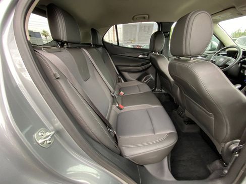Used 2025 Buick Encore GX Preferred image 38