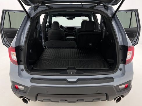 Used 2025 Honda Passport Black Edition image 24