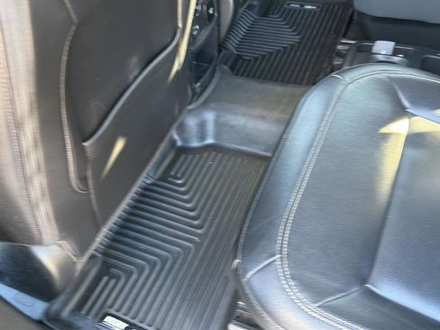 Used 2021 Ford Explorer Limited w/ Equipment Group 301A AWD/4WD image 24