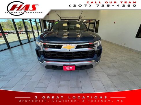 Used 2024 Chevrolet Silverado 1500 LT w/ Protection Package AWD/4WD image 9