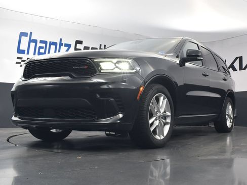 Used 2024 Dodge Durango GT RWD image 17