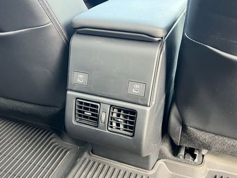 Used 2025 Toyota bZ4X AWD w/ Weather Package image 20