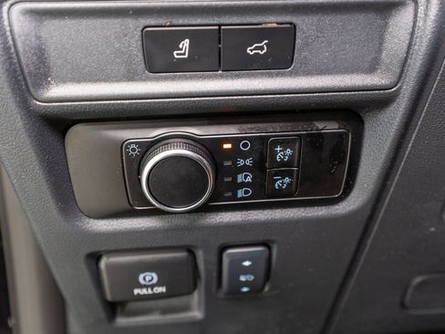 Used 2024 Ford Expedition Max XLT AWD/4WD image 31