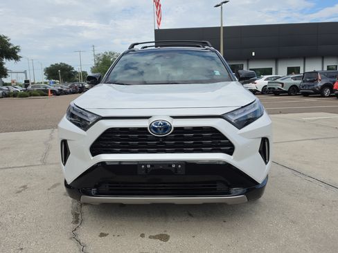 Used 2023 Toyota RAV4 XSE AWD/4WD image 3