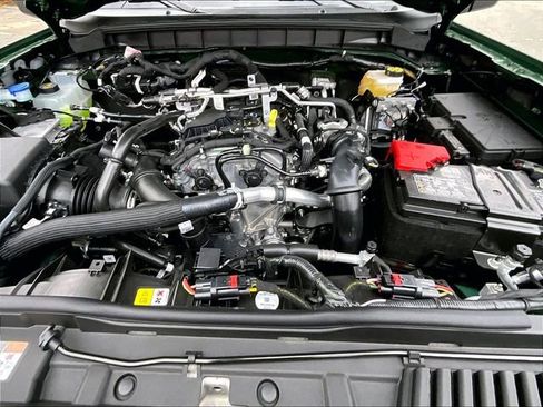 New 2025 Ford Bronco Badlands image 12