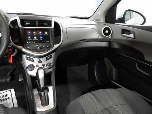 Used 2019 Chevrolet Sonic LT FWD image 13