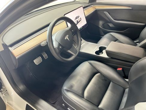 Certified 2022 Tesla Model 3 Performance AWD/4WD image 9