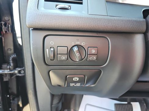 Used 2011 Volvo XC60 3.2 FWD image 35