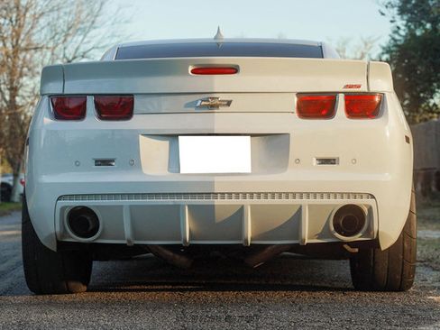 Used 2013 Chevrolet Camaro SS w/ RS Package image 7