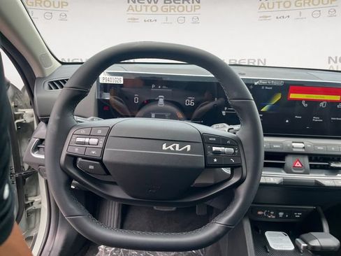 New 2026 Kia K4 EX FWD image 12