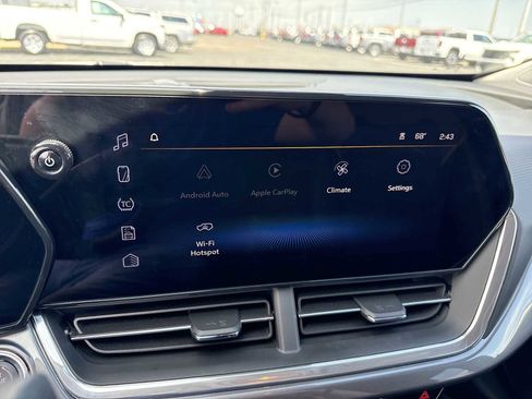 Certified 2025 Chevrolet Trax ACTIV w/ Sunroof Package FWD image 12