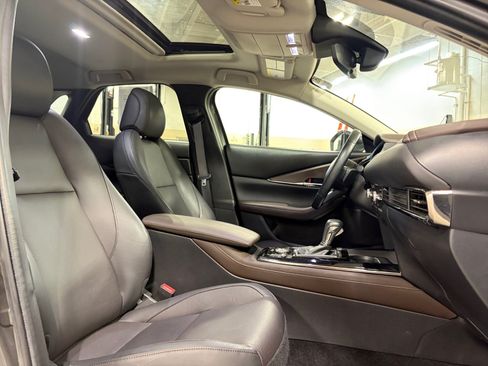 Used 2021 MAZDA CX-30 AWD 2.5 S w/ Premium Package image 32