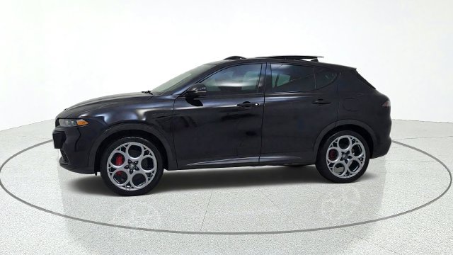 Used 2024 Alfa Romeo Tonale Veloce AWD/4WD image 4