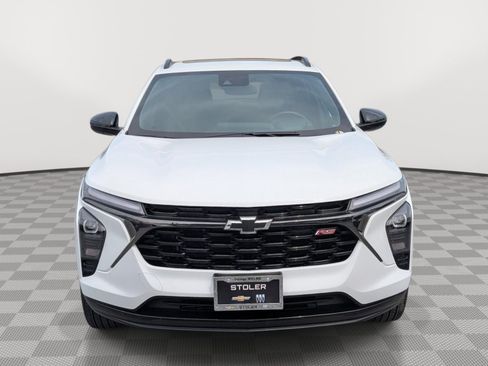Used 2024 Chevrolet Trax RS w/ Sunroof Package FWD image 8