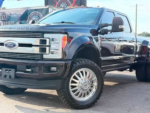 Used 2019 Ford F450 Limited w/ FX4 Off-Road Package AWD/4WD image 5