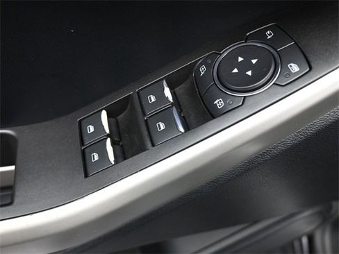 Used 2021 Ford Explorer Limited w/ Equipment Group 301A image 13