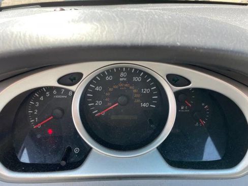 Used 2004 Toyota Highlander 4WD V6 image 34