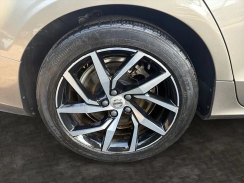 Used 2019 Volvo S60 T6 Momentum AWD/4WD image 39