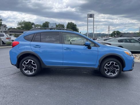 Used 2016 Subaru Crosstrek 2.0i Premium AWD/4WD image 4