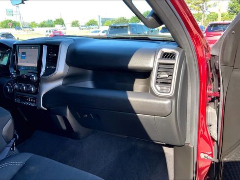 Used 2025 RAM 1500 Tradesman AWD/4WD image 18