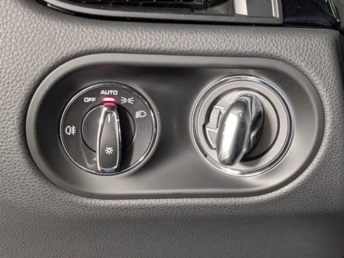 New 2026 Porsche Macan image 35