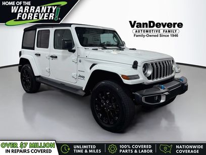 Used 2024 Jeep Wrangler Unlimited Sahara w/ Technology Group