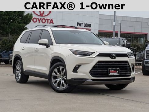 Used 2024 Toyota Grand Highlander AWD image 2