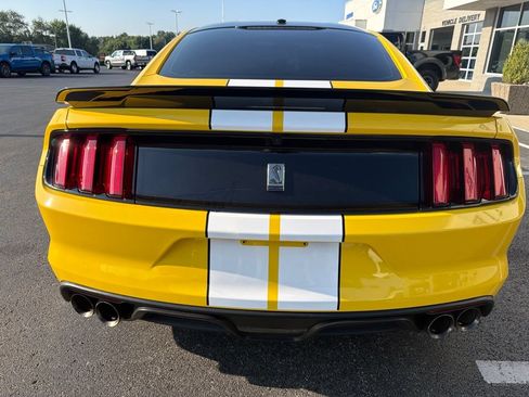 Used 2018 Ford Mustang Shelby GT350 w/ Electronics Package RWD image 3