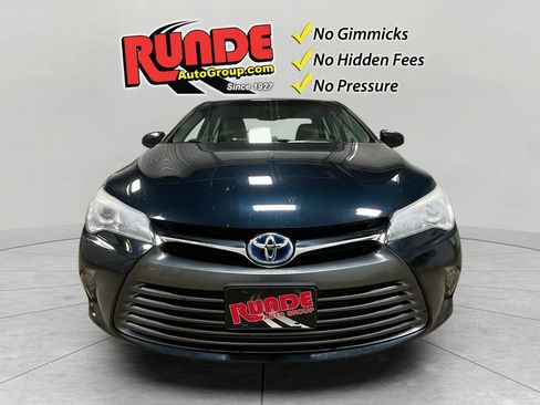 Used 2016 Toyota Camry XLE image 8