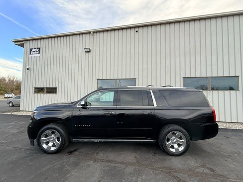 Used 2015 Chevrolet Suburban LTZ image 9