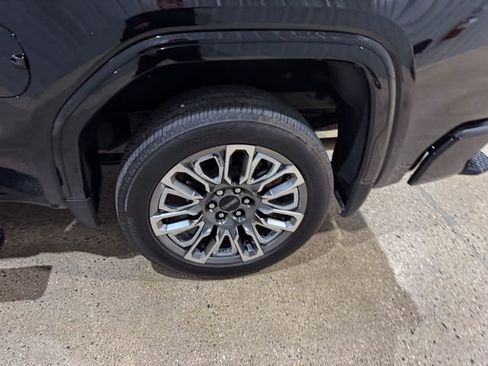 Used 2024 GMC Sierra 1500 Denali Ultimate AWD/4WD image 31