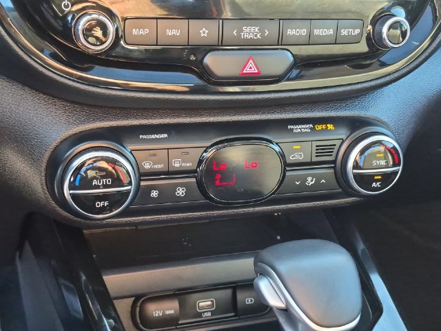 Used 2020 Kia Soul GT-Line Turbo FWD image 26
