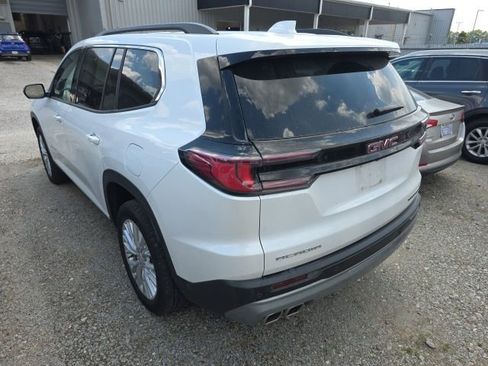 Used 2024 GMC Acadia Elevation w/ Luxury Package FWD image 4