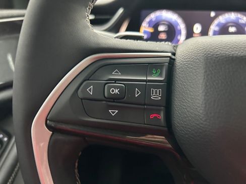 Certified 2023 Jeep Grand Cherokee L Laredo image 19