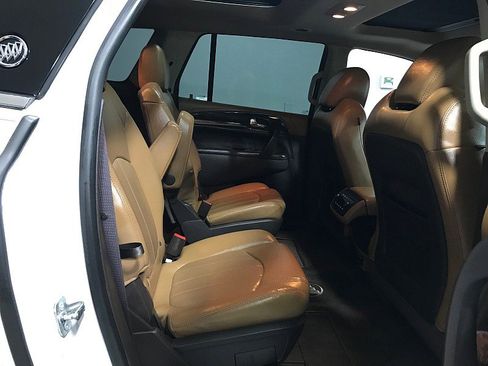 Used 2016 Buick Enclave Premium w/ Experience Buick Package FWD image 18