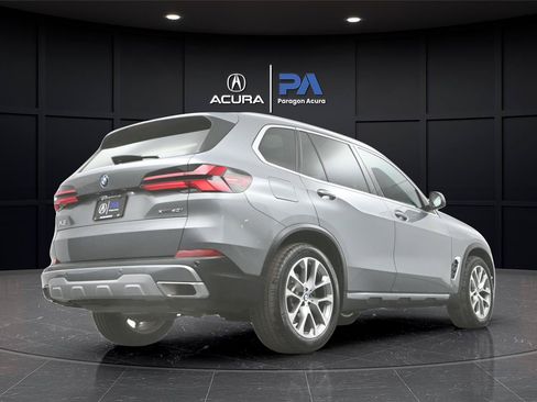 Used 2026 BMW X5 xDrive40i AWD/4WD image 44