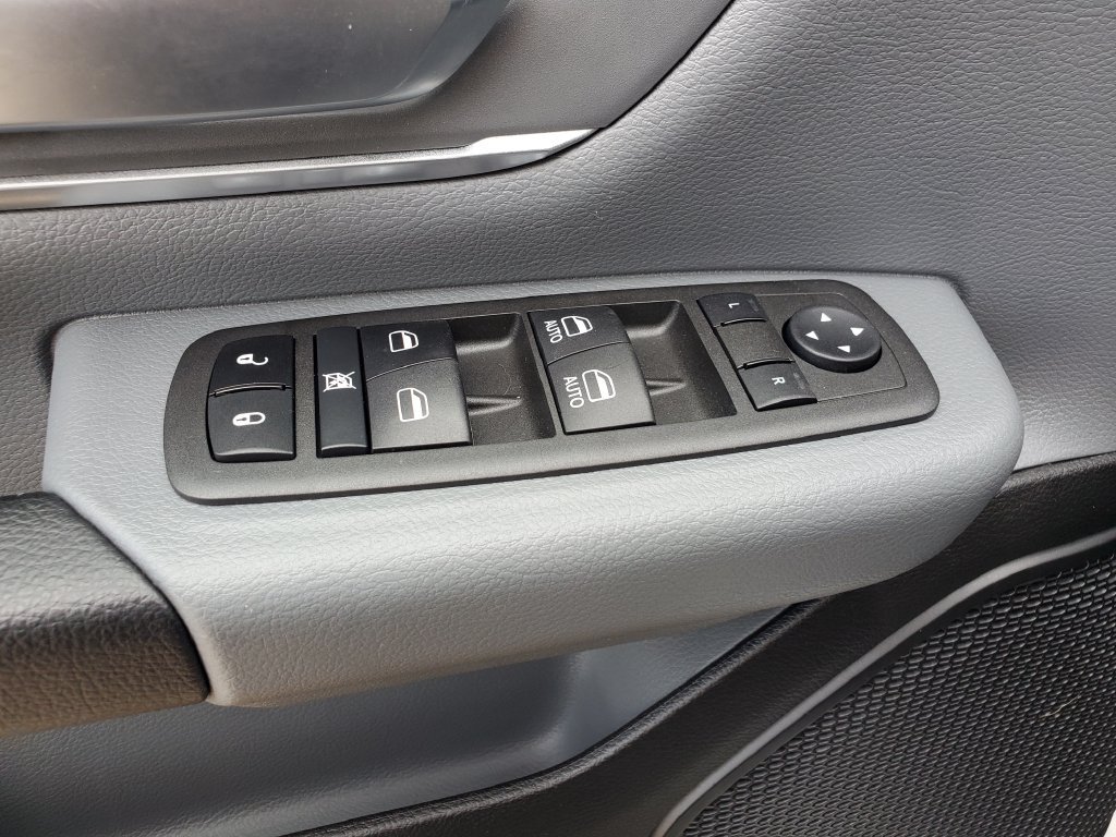 Used 2023 RAM 1500 Big Horn AWD/4WD image 17