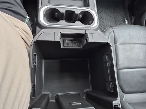 Used 2021 Chevrolet Silverado 1500 LT Trail Boss w/ Convenience Package II AWD/4WD image 30