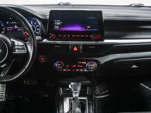 Used 2023 Kia Forte GT-Line image 14